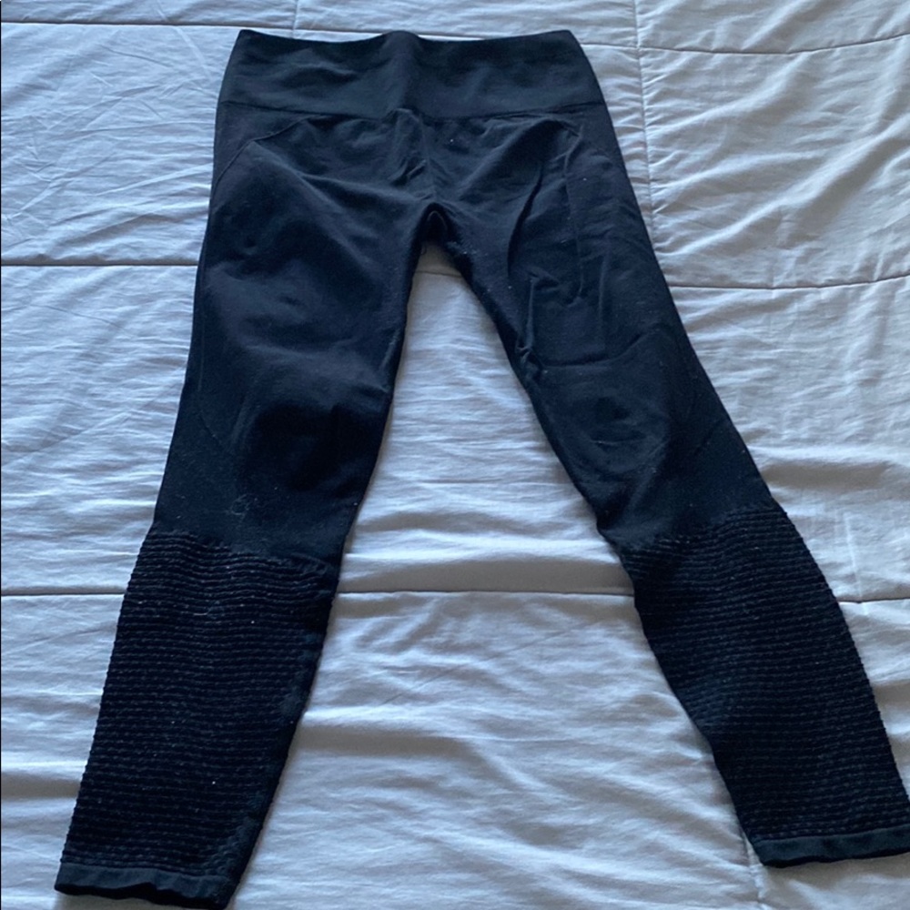 Black Fabletics mesh leggings